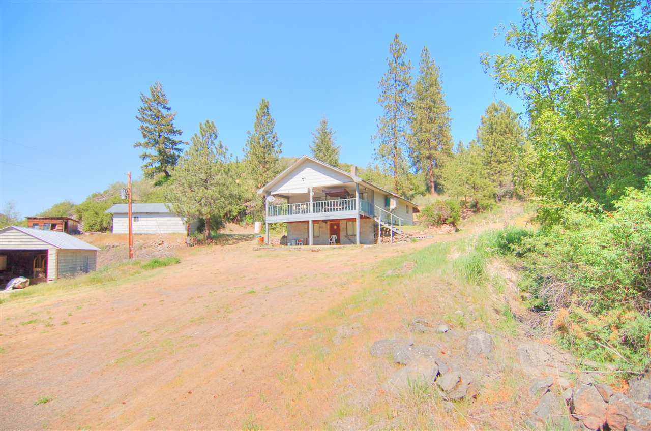 Property Photo:  35102 N Welch Creek Rd  WA 99117 