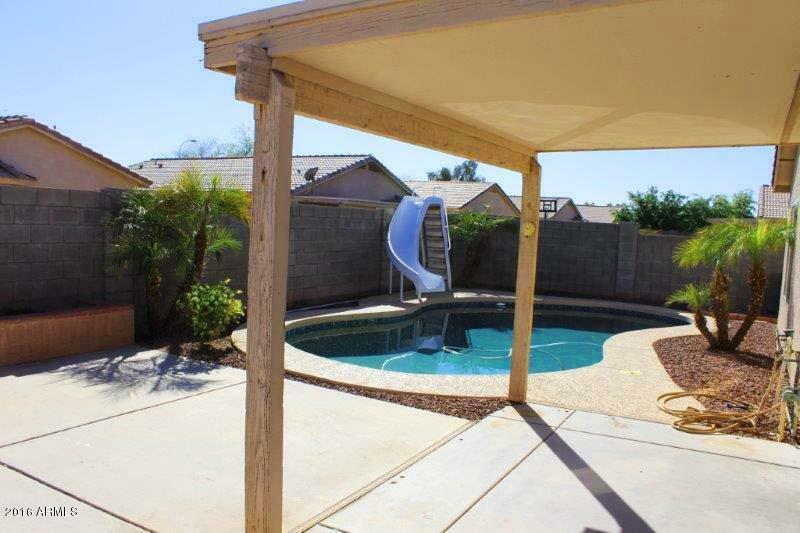 Property Photo:  8821 W Royal Palm Road  AZ 85345 