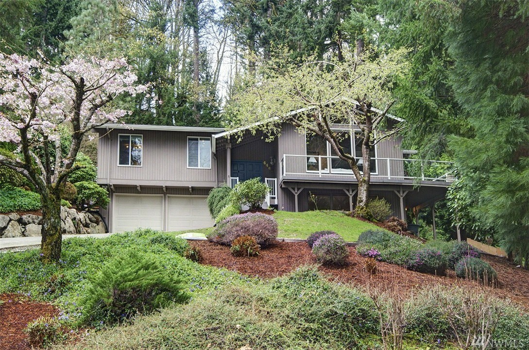 Property Photo:  4409 145th Ave SE  WA 98006 