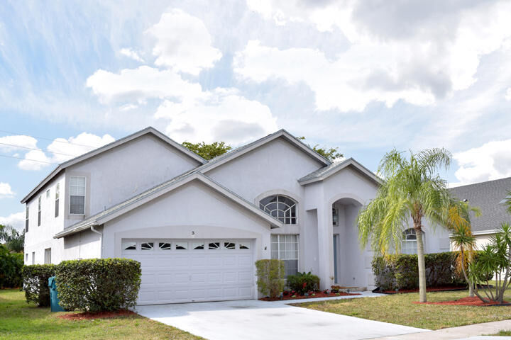 Property Photo:  