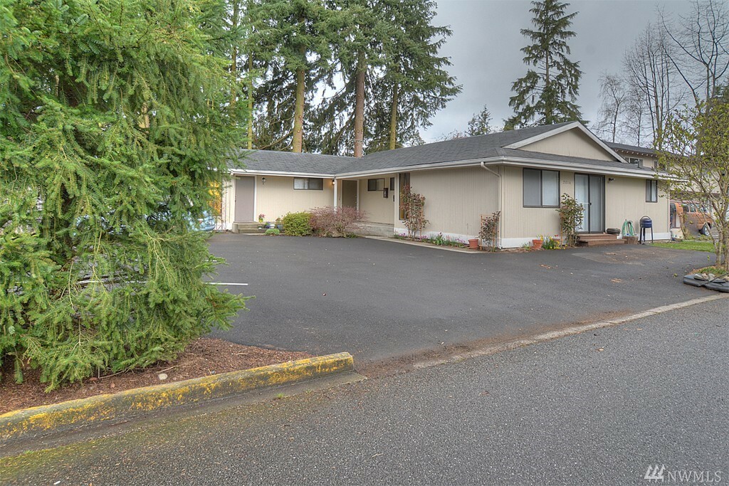 Property Photo:  21028 80th Place W  WA 98026 