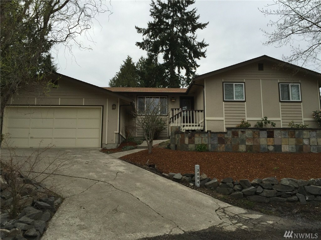 Property Photo:  3004 Parkington Place SE  WA 98366 