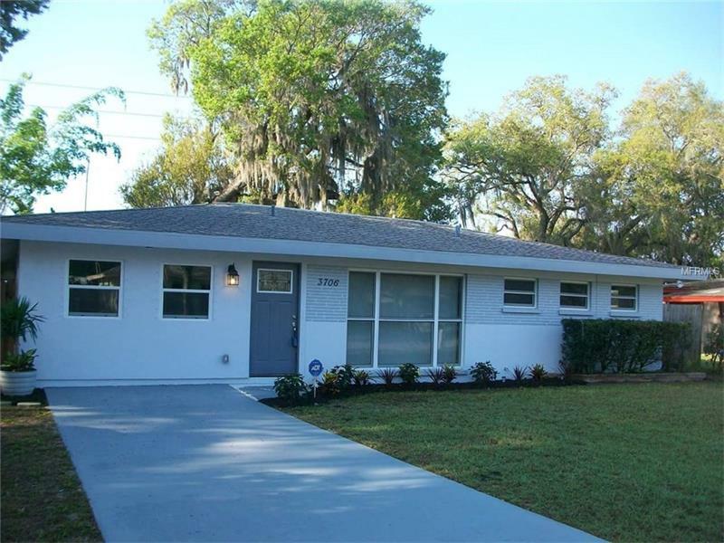 Property Photo: 3706 Roxane Boulevard FL 34235