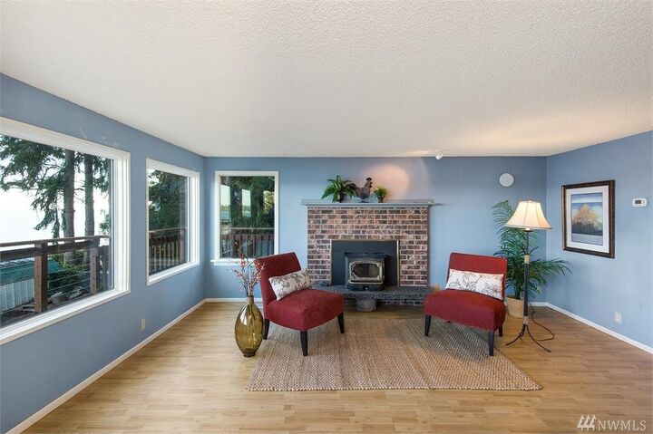 Property Photo:  10117 124th Ave Kpn  WA 98329 