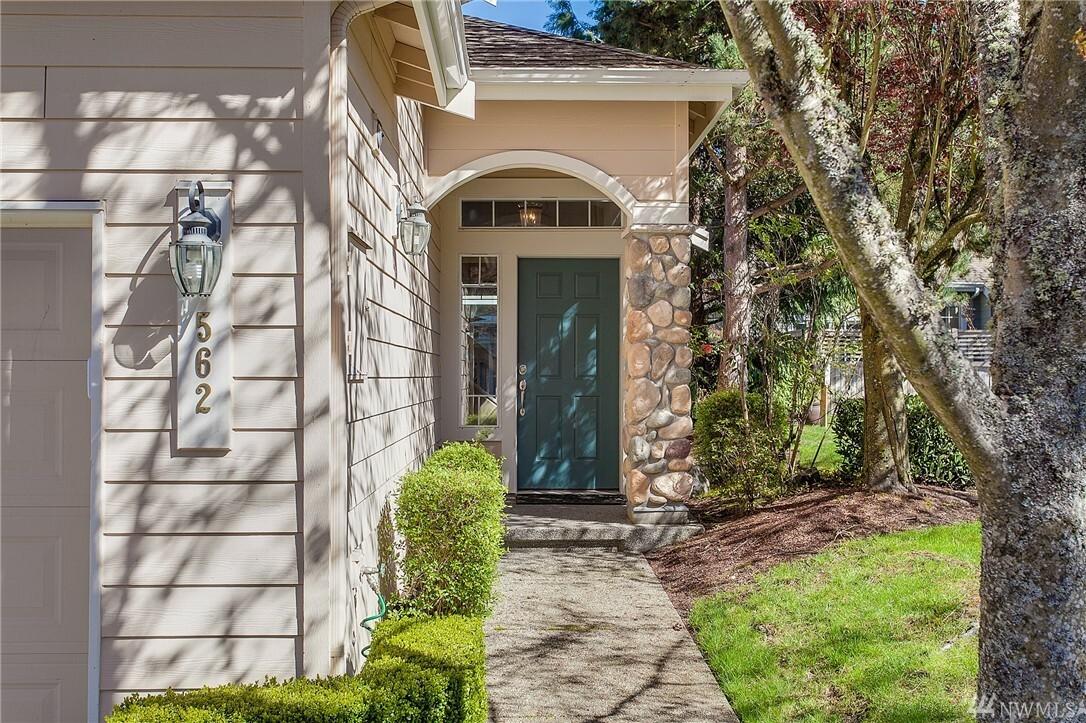 Property Photo: 562 Elma Ave NE WA 98056