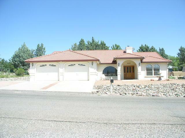 Property Photo:  1100 Lanny Lane  AZ 86324 