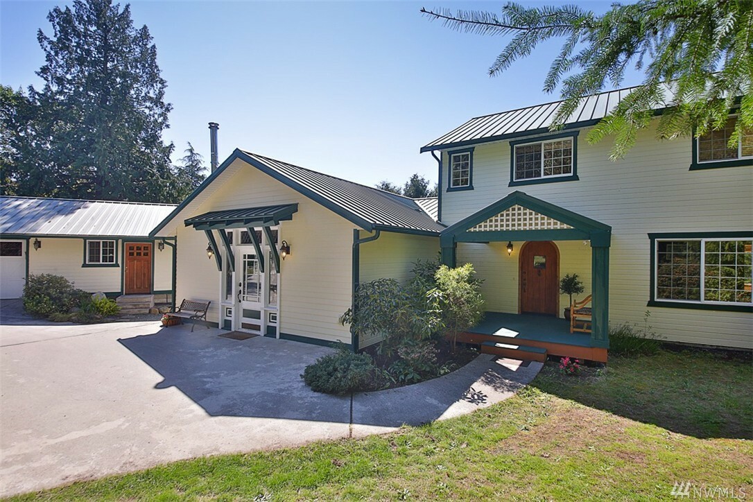 Property Photo:  5452 Vistaire Place  WA 98260 