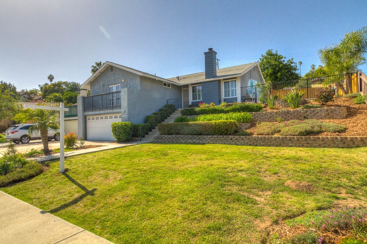 Property Photo: 626 Ingleside CA 92026