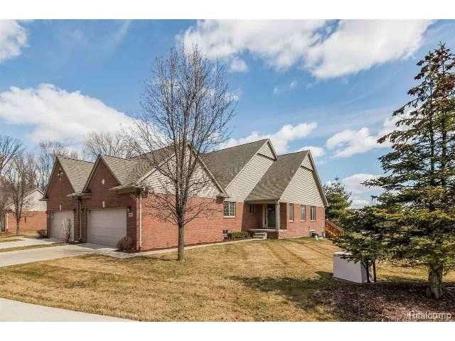 Property Photo: 49050 Hidden Woods Lane 49050 Hidden Woods Ln MI 48317