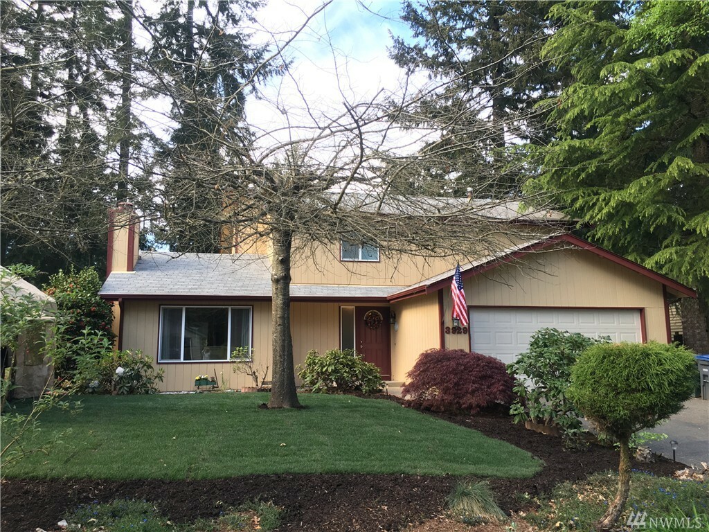 Property Photo:  3929 SE Castlewood Dr  WA 98366 