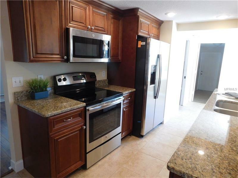 Property Photo:  871 Panda Road  FL 34293 