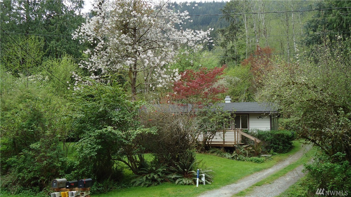 Property Photo: 2951 Beaver Place WA 98284