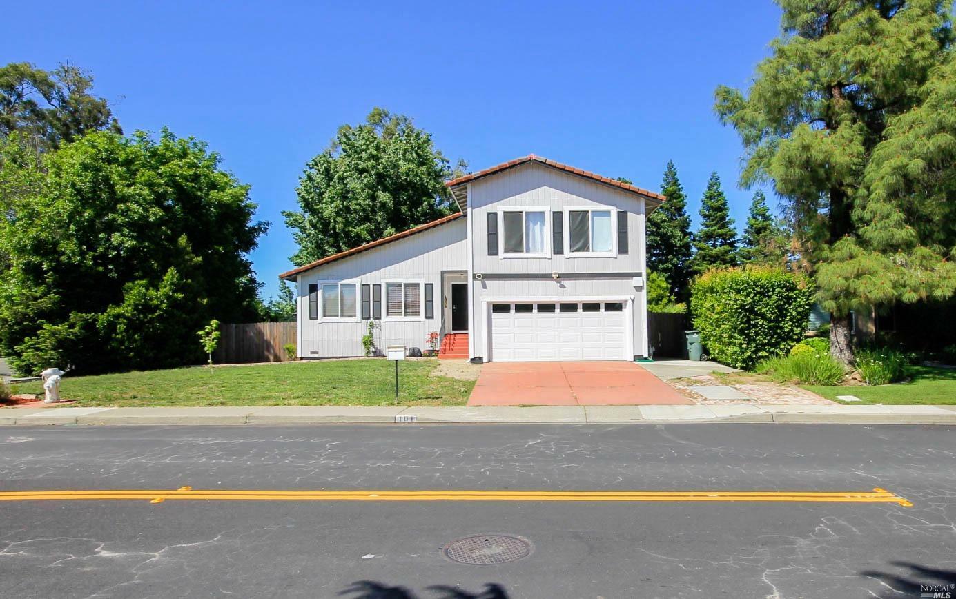 Property Photo: 101 Stirling Drive CA 95687