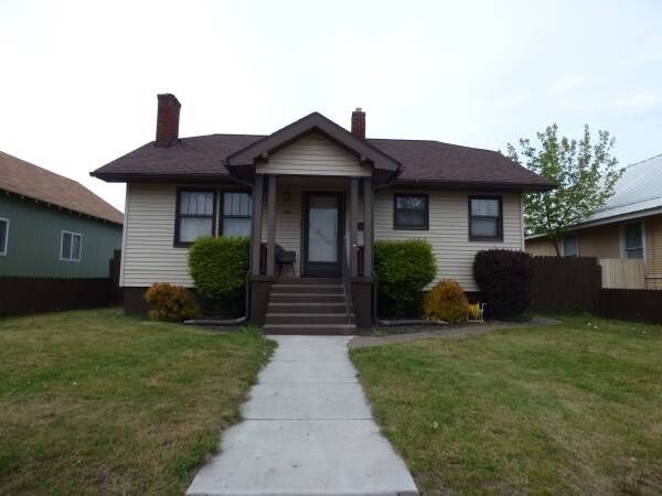 Property Photo: 1408 W York Ave WA 99205