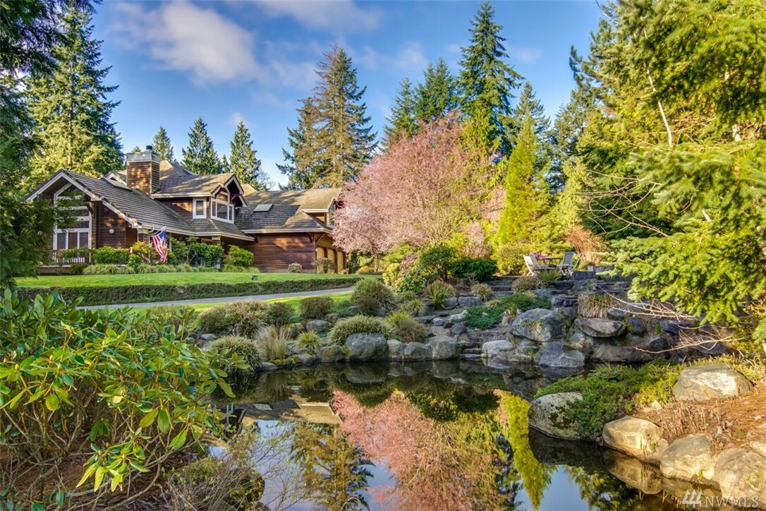 Property Photo: 10199 Affirmed Lane NE WA 98110