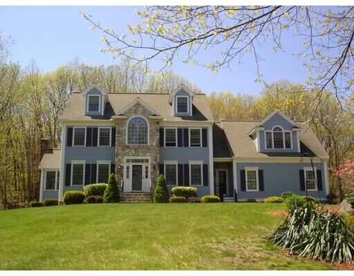 Property Photo: 7 Vista Way MA 01879