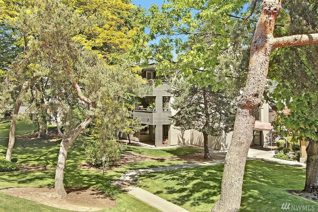 Property Photo: 7021 Sand Point Wy NE B114 WA 98115