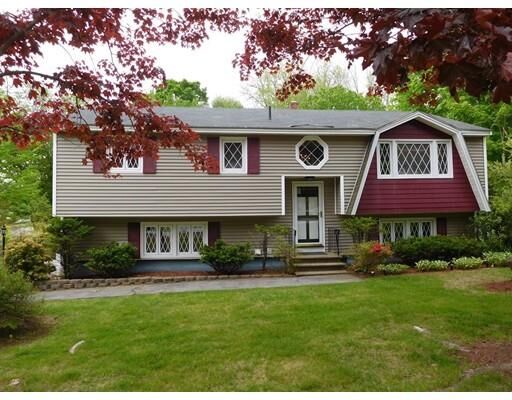 Property Photo:  22 Dyson Dr  NH 03079 