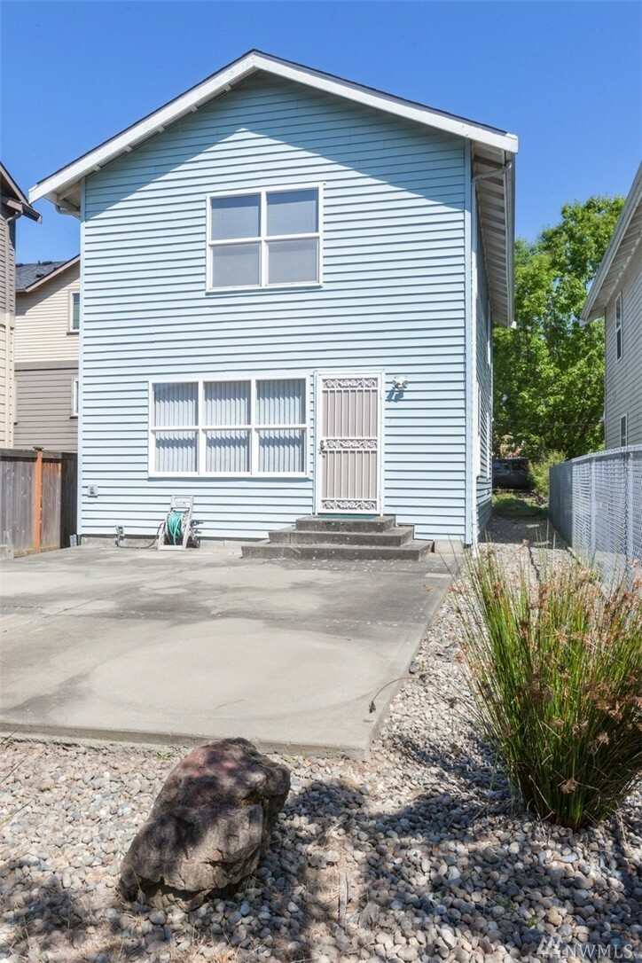 Property Photo:  2021 S Norman St  WA 98144 