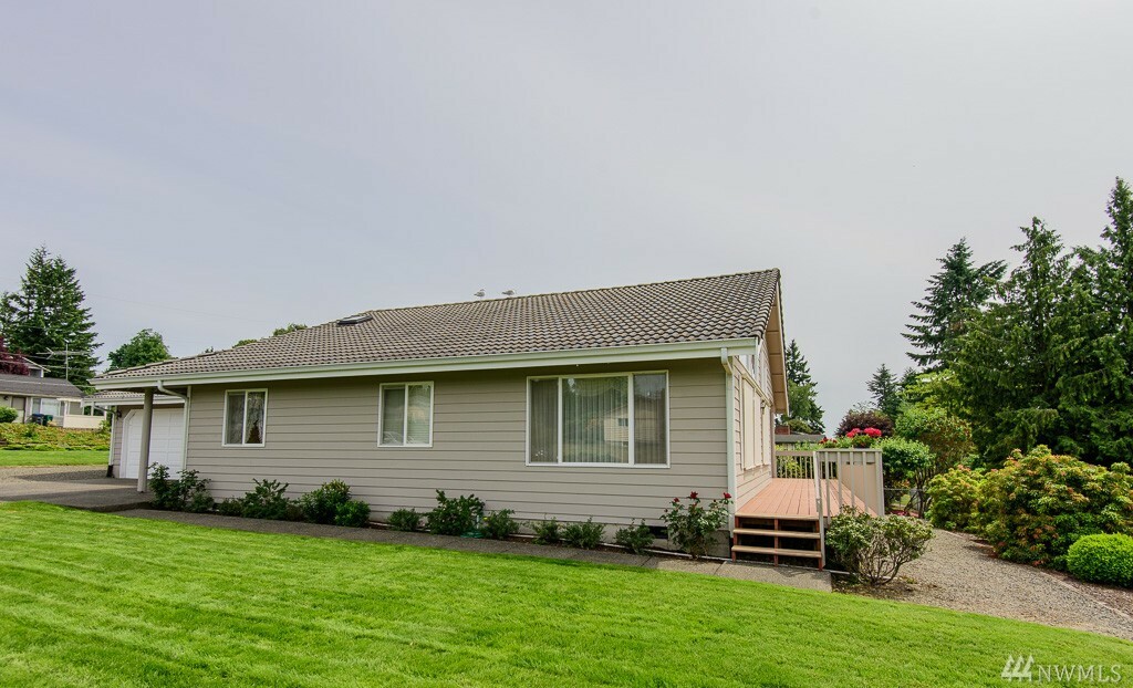 Property Photo:  1533 E 33rd St  WA 98310 