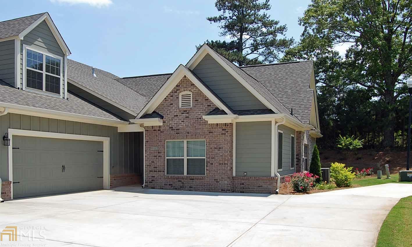 Property Photo: 2273 Grove Valley Way 14 GA 30064