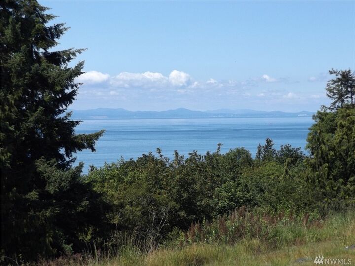 Property Photo: 243 Cedar Park Dr WA 98362