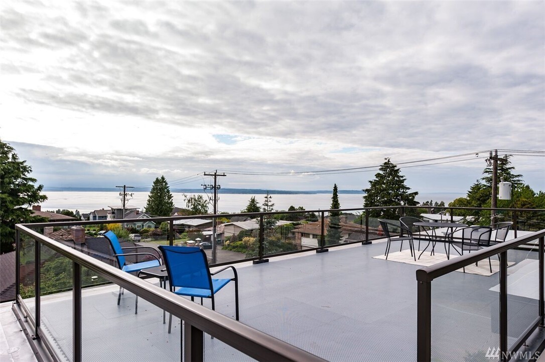 1907 NW 95th St  Seattle WA 98117 photo