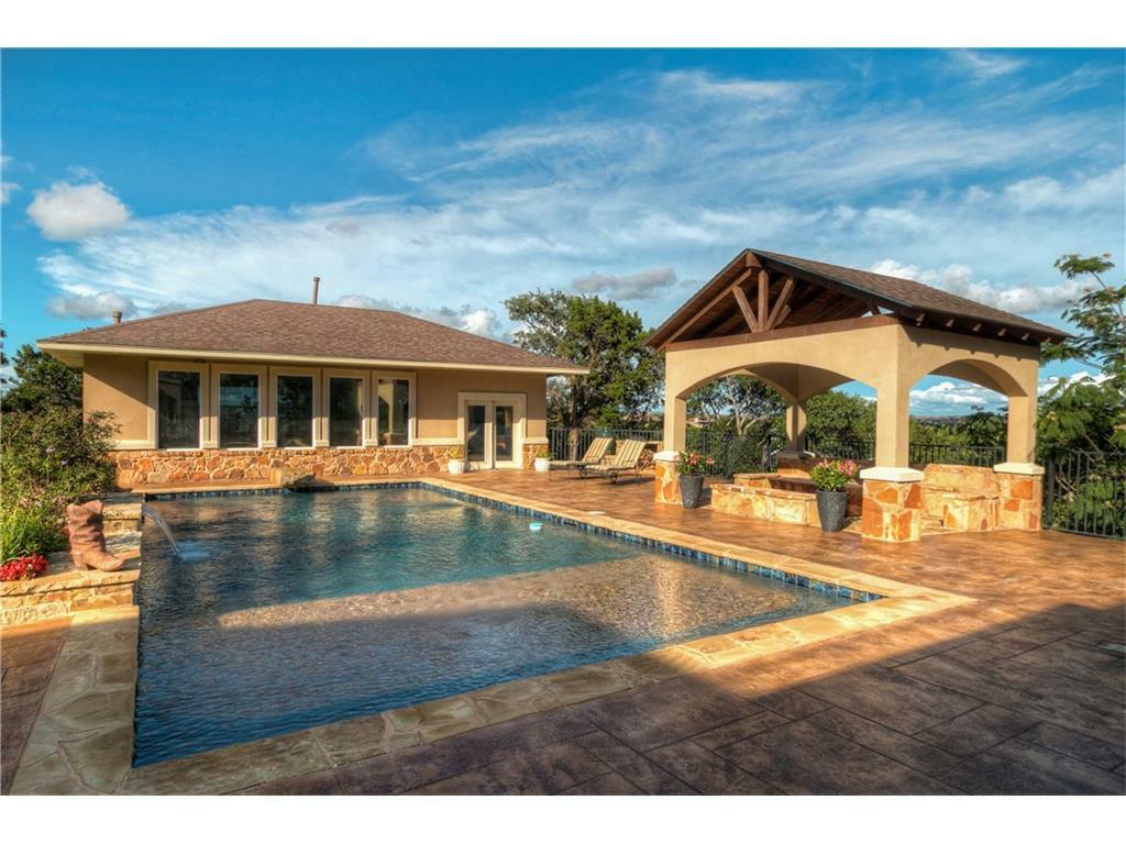 Property Photo: 1318 Pasa Tiempo TX 78641