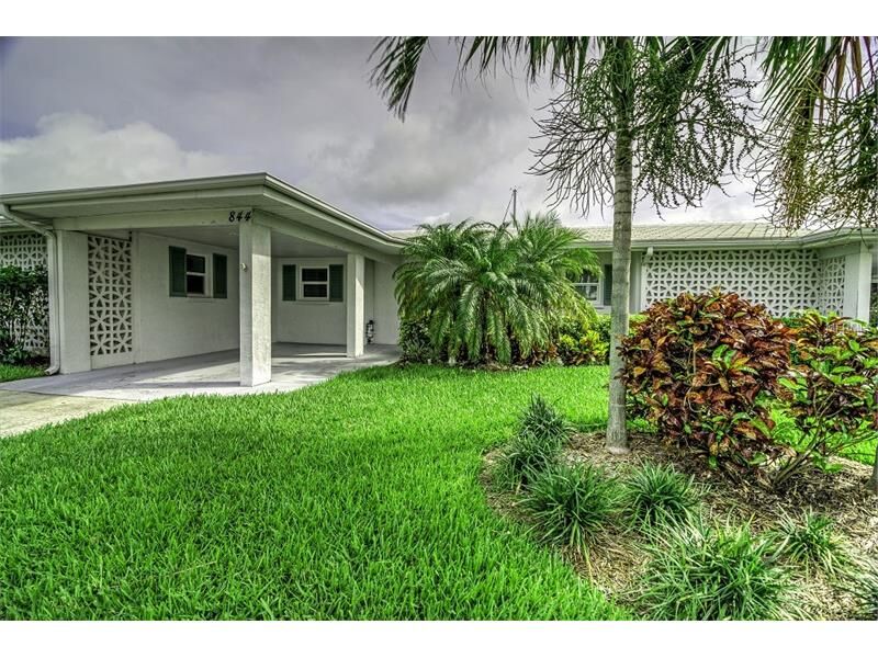 Property Photo: 844 White Cap Circle 11 FL 34285