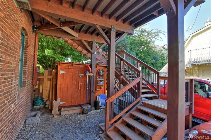 Property Photo:  111 Ave C  WA 98290 