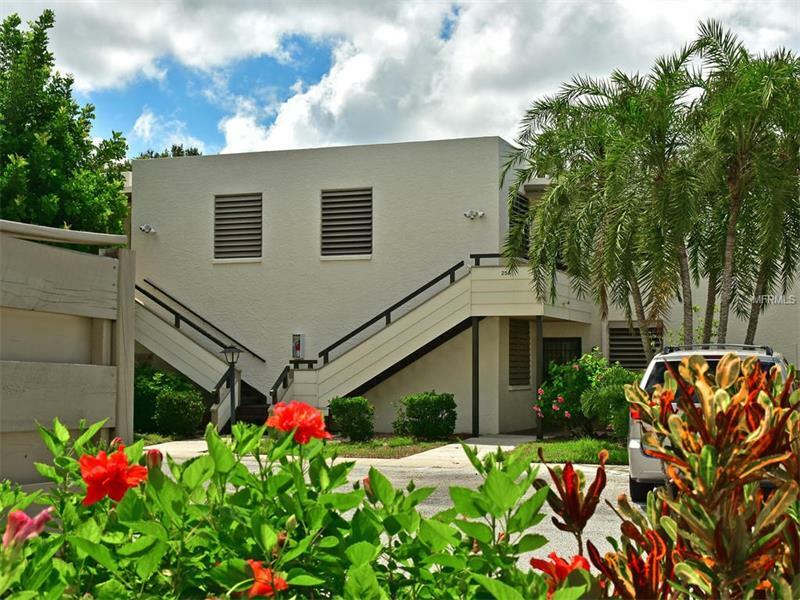 Property Photo:  255 Sherwood Drive 255U  FL 34210 