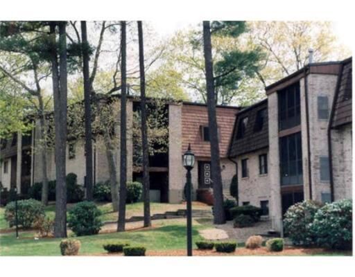 Property Photo:  6 Greenbriar Drive 105  MA 01864 