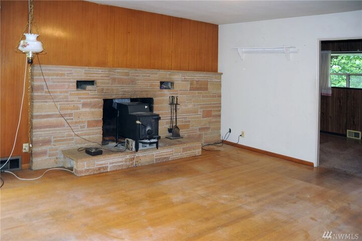 Property Photo:  21625 92nd Ave W  WA 98020 