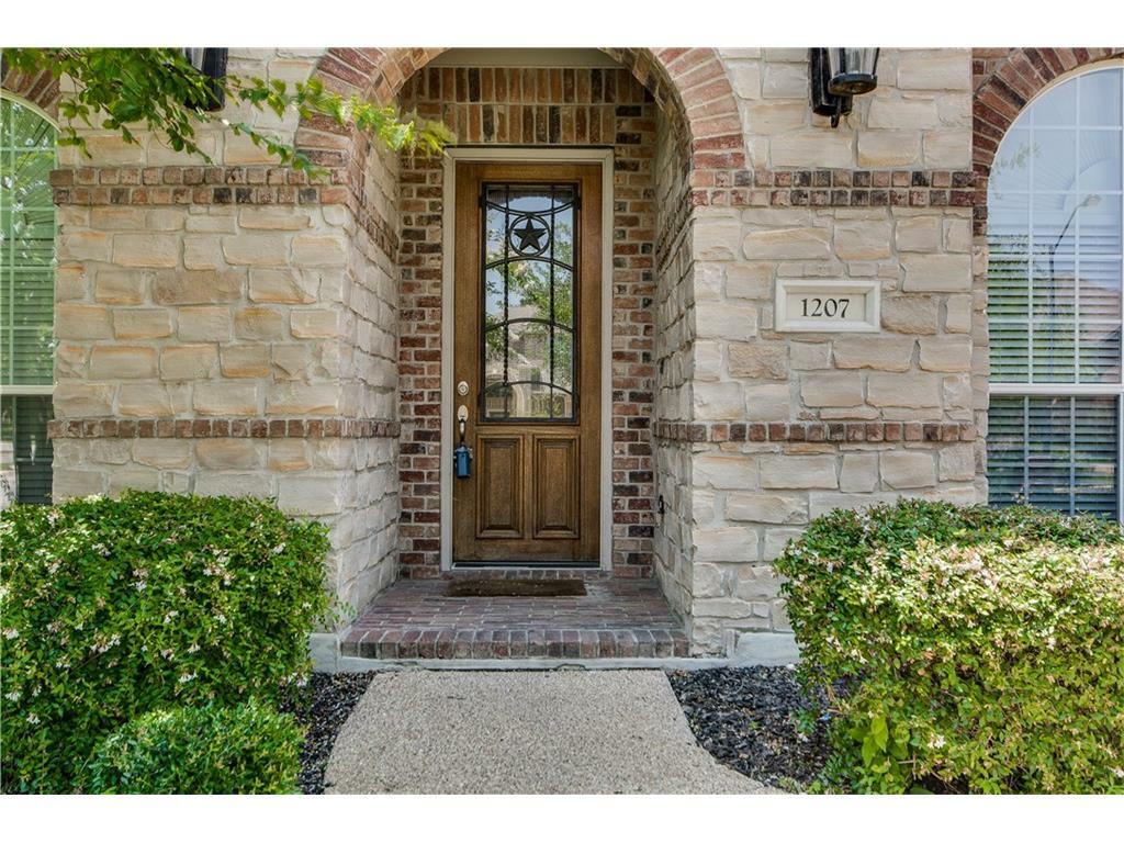 Property Photo:  1207 Greatview Court  TX 78665 