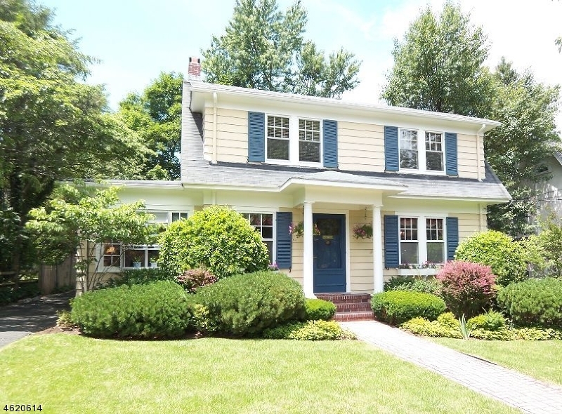 Property Photo:  59 Maple Ave  NJ 07940 