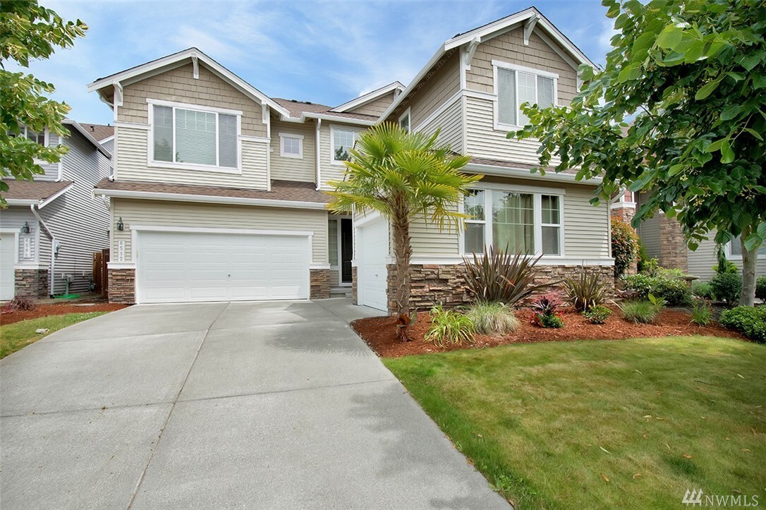 Property Photo: 6512 Montevista Dr SE WA 98092
