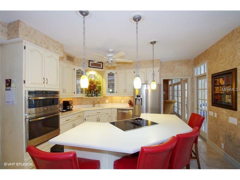 Property Photo:  1005 Nancy Circle  FL 32708 