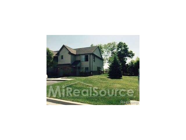 Property Photo:  41052 Rose Lane  MI 48036 