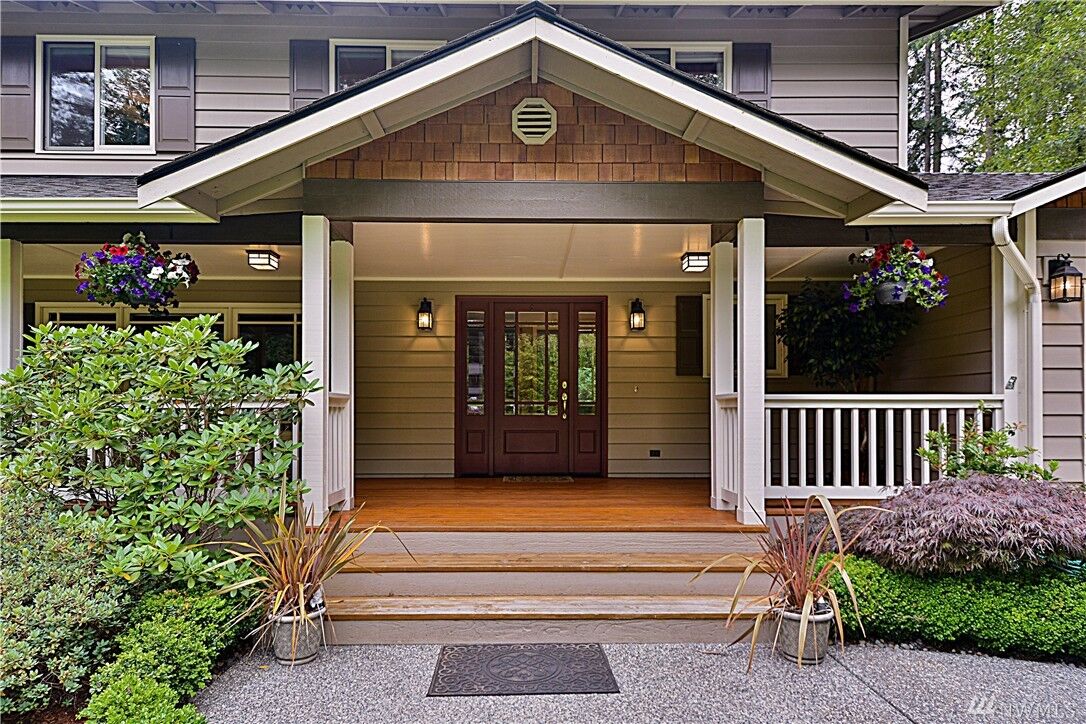 Property Photo:  16407 194th Ave NE  WA 98077 