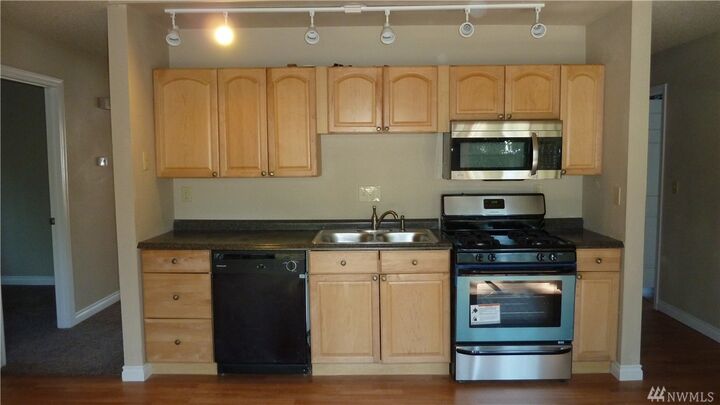 Property Photo: 19607 SE 259th Street WA 98042