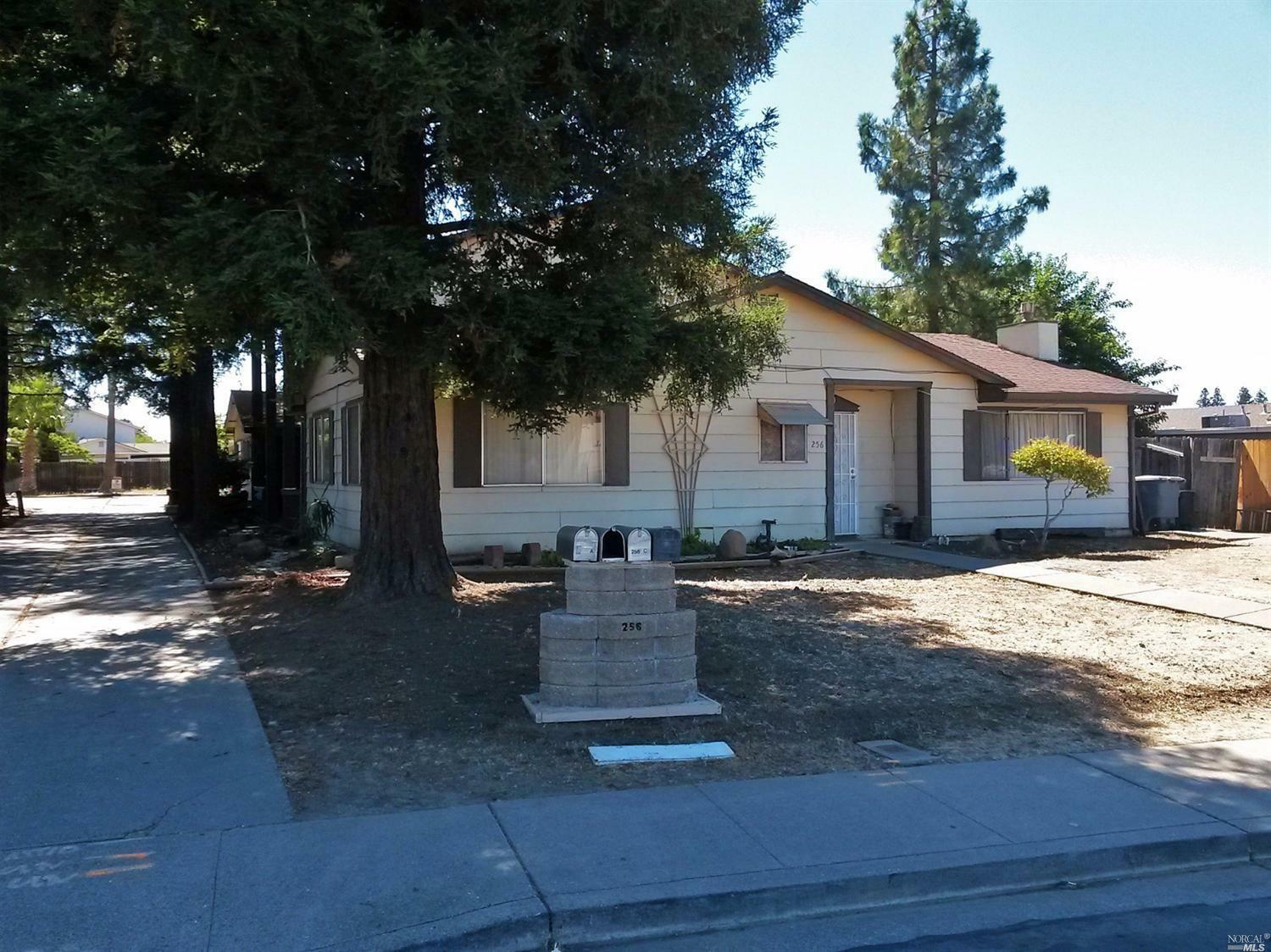 Property Photo: 256 Bel Air Drive CA 95687