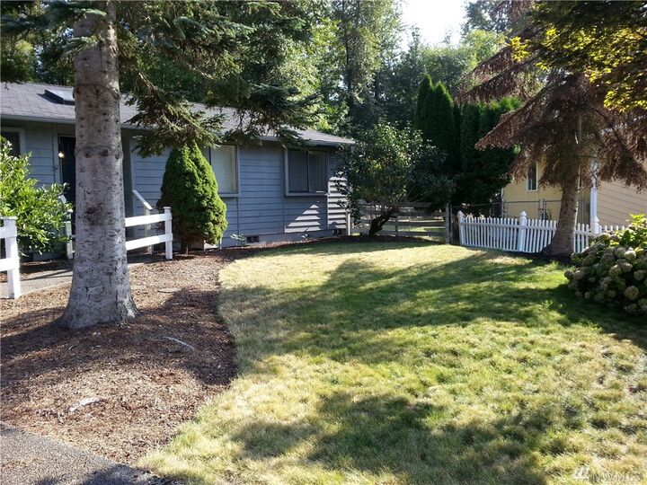 Property Photo:  2913 11th St SE  WA 98374 
