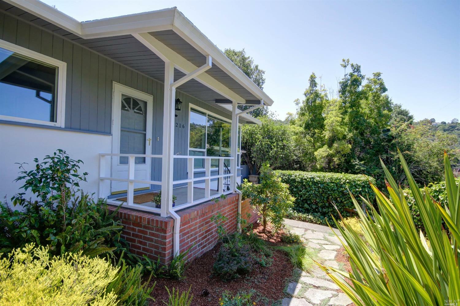 Property Photo:  216 Redding Way  CA 94901 