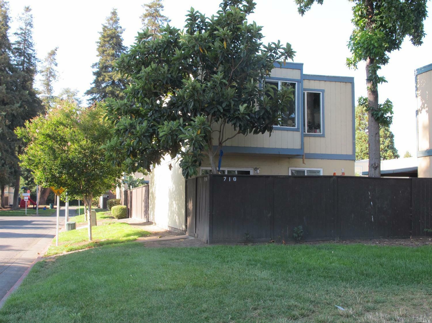 Property Photo:  710 Simpson Place  CA 95401 