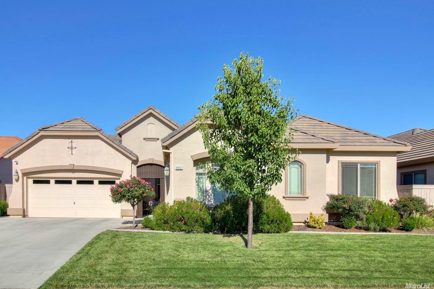 Property Photo:  9957 Dove Shell Way  CA 95757 