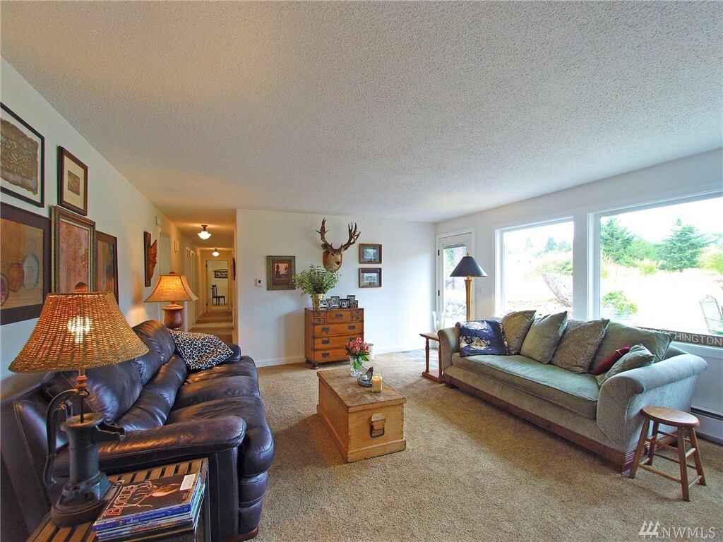 Property Photo:  71 Mapleton Wy  WA 98363 