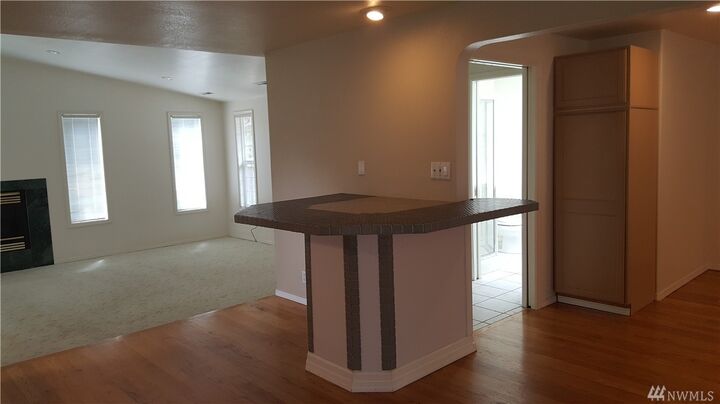 Property Photo:  110 Washington Ct SE  WA 98597 