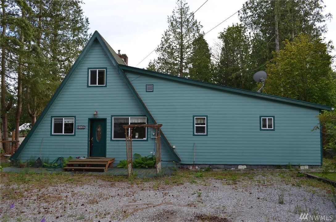 Property Photo: 4588 Decatur Dr WA 98248