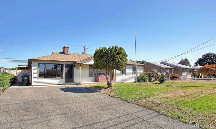Property Photo:  6105 Wildaire Rd SW  WA 98499 