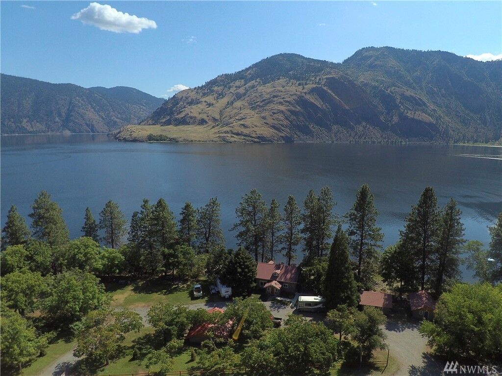 Property Photo:  1995 Loomis-Oroville Rd  WA 98827 